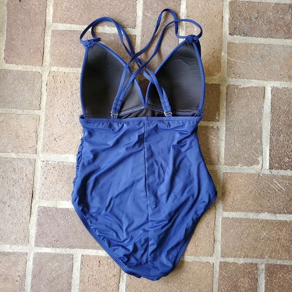 LA BLANCA One-Piece Swimsuit Size 6 EUC! - Picture 2 of 9